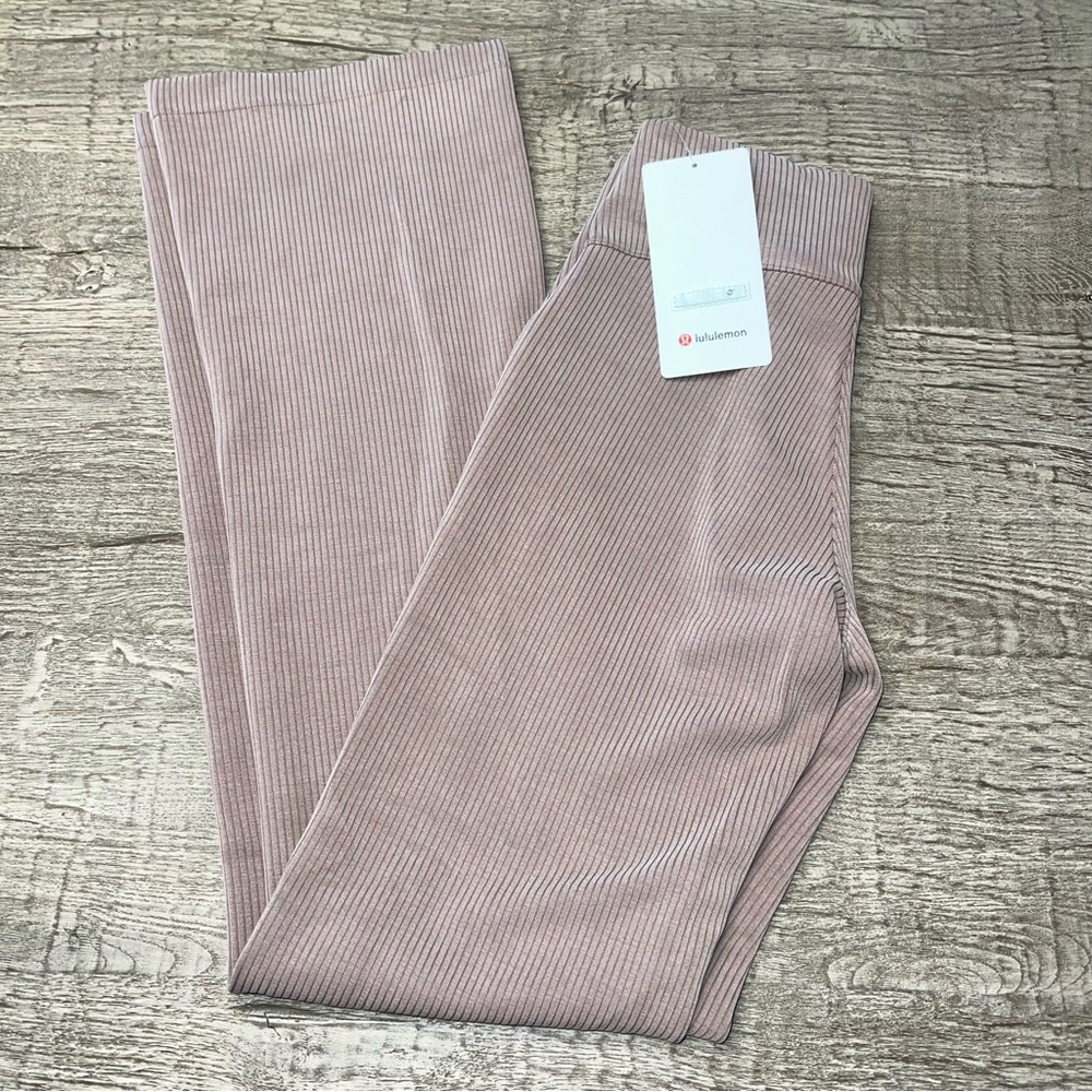 NWOT Lululemon Ribbed Softstreme Flared Pant *Regular TPTC Taupetastic SIZE 4